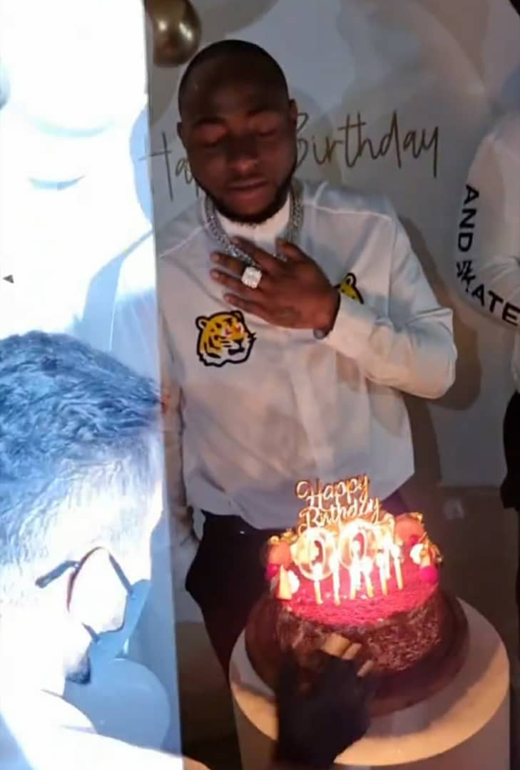 Davido celebrates his 29th birthday with his friends and crew members in Dubai (videos)