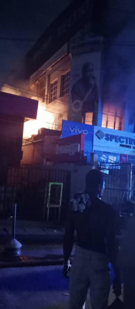 Properties destroyed as fire guts shopping complex in Lagos (photos)