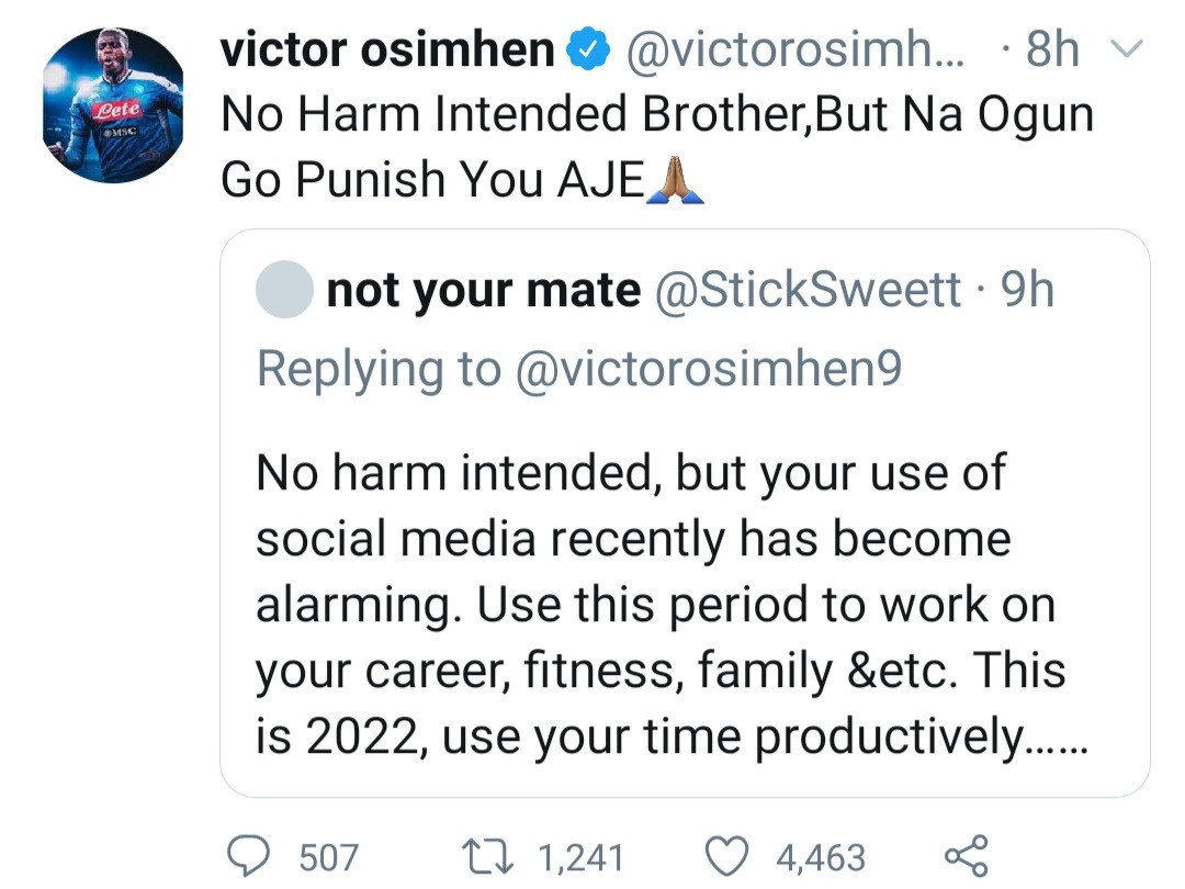 Victor Osimhen tells off Twitter user who criticized him for the way he uses social media