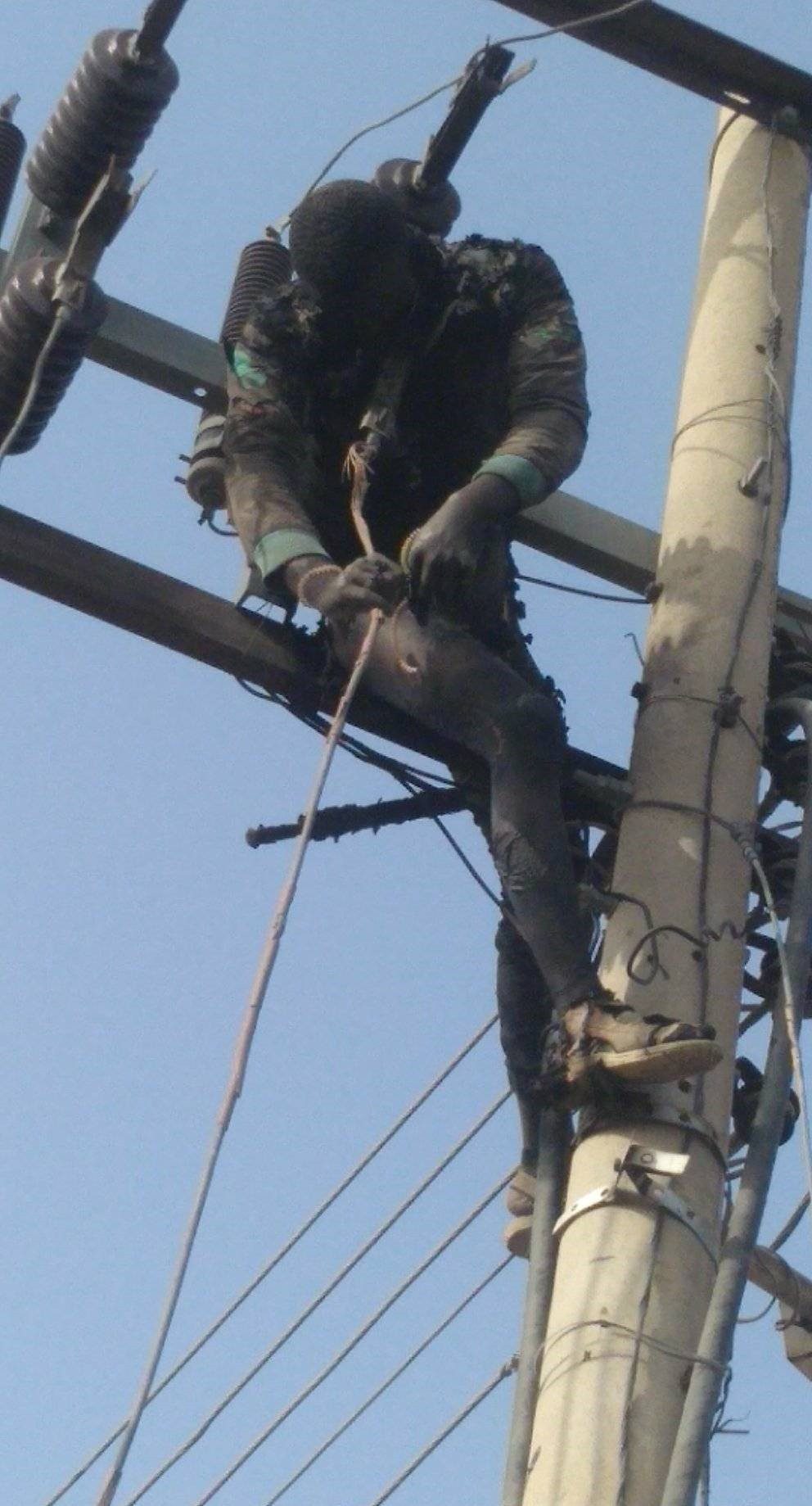 Suspected vandal electrocuted while stealing transformer cables in Kano (graphic photos)
