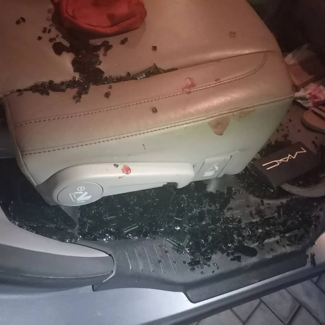 Actress Kemi Afolabi injured and her car vandalized after she was attacked by traffic robbers in Lagos last night (photos and video)