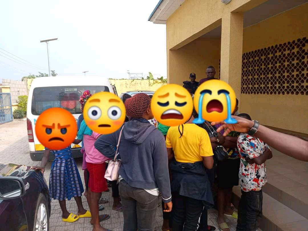 Police intercept two buses conveying 32 underaged children from Benue to Osun state 