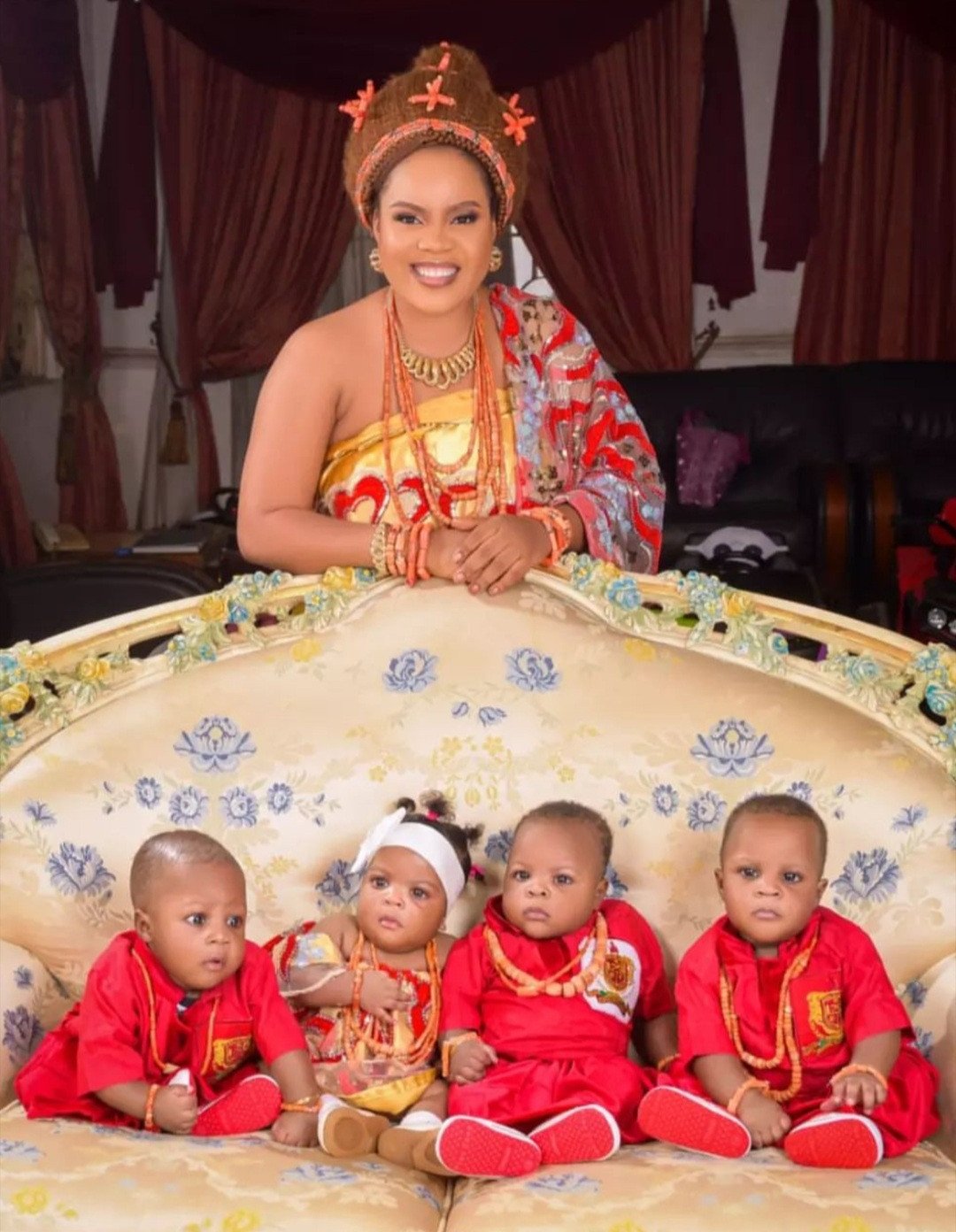 Lovely photos of Oba of Benin and his youngest wife, Queen Aisosa, with their set of quadruplets