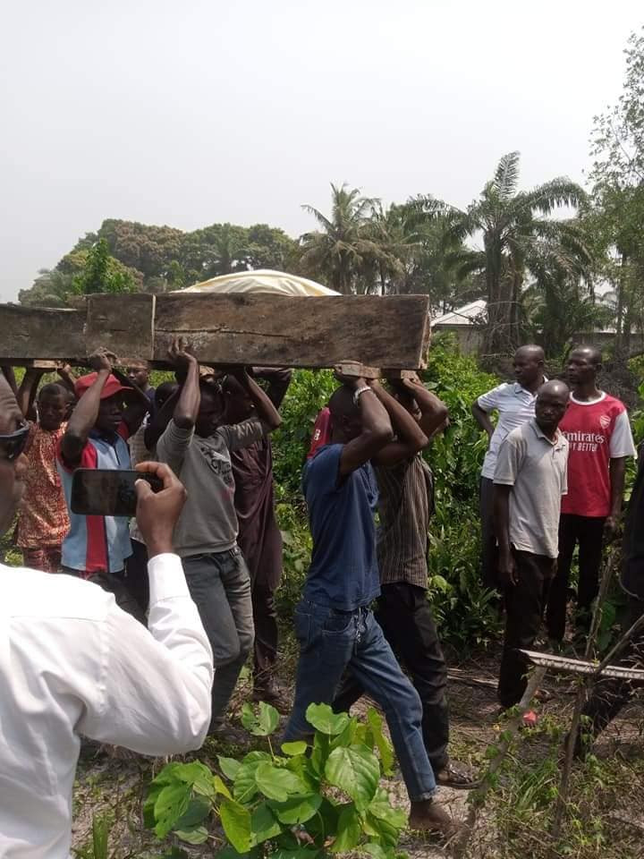 Suspected robber stabs Okada rider to death in Bayelsa, steals his new motorcycle